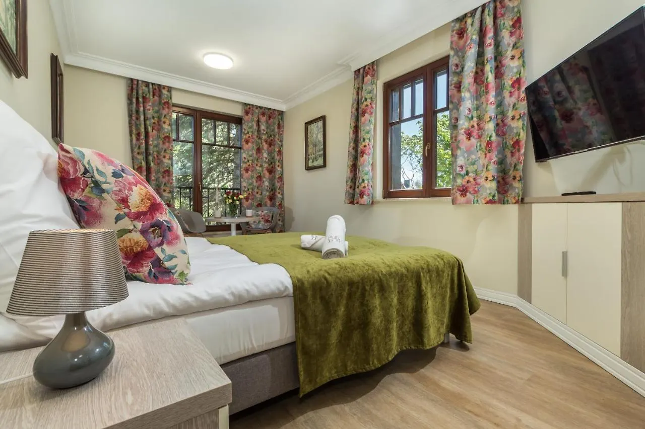 Zamorski By The Sea Sopoty Bed & Breakfast